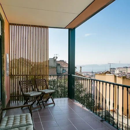 Apartment Traveling To 310 - Castelo Lisbon