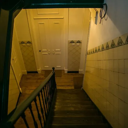Traveling To 310 - Castelo Apartment *